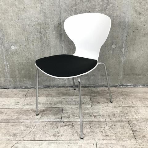 【中古】9370シリーズ 9370WS F013 オカムラ（okamura） スタッキングチェア