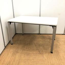 【人気シリーズ】【イトーキ製】【オフィスを明るくさせます！】【ホワイト色】W1800 4本脚　在庫入替