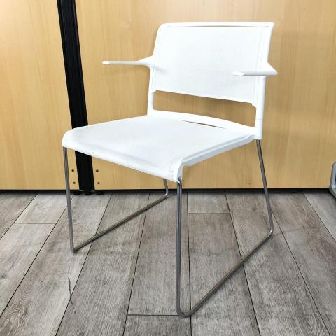 【中古】Aライン Aline 230-2-WH　Aline Wilkhahn（ウィルクハーン） スタッキングチェア
