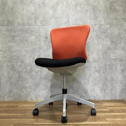 【中古】Valche  イナバ（INABA) 肘無ローバックチェア