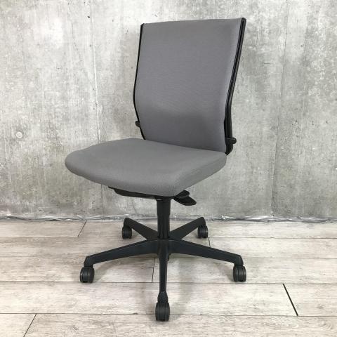 【中古】エスクード C495ZR FFW9 オカムラ（okamura） 肘無ハイバックチェア