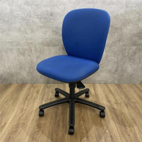 【中古】リエットチェア KFS-740GT-T1 イトーキ（ITOKI） 肘無ローバックチェア