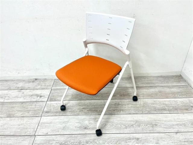 【中古】マノスチェア  イトーキ（ITOKI） ネスティングチェア