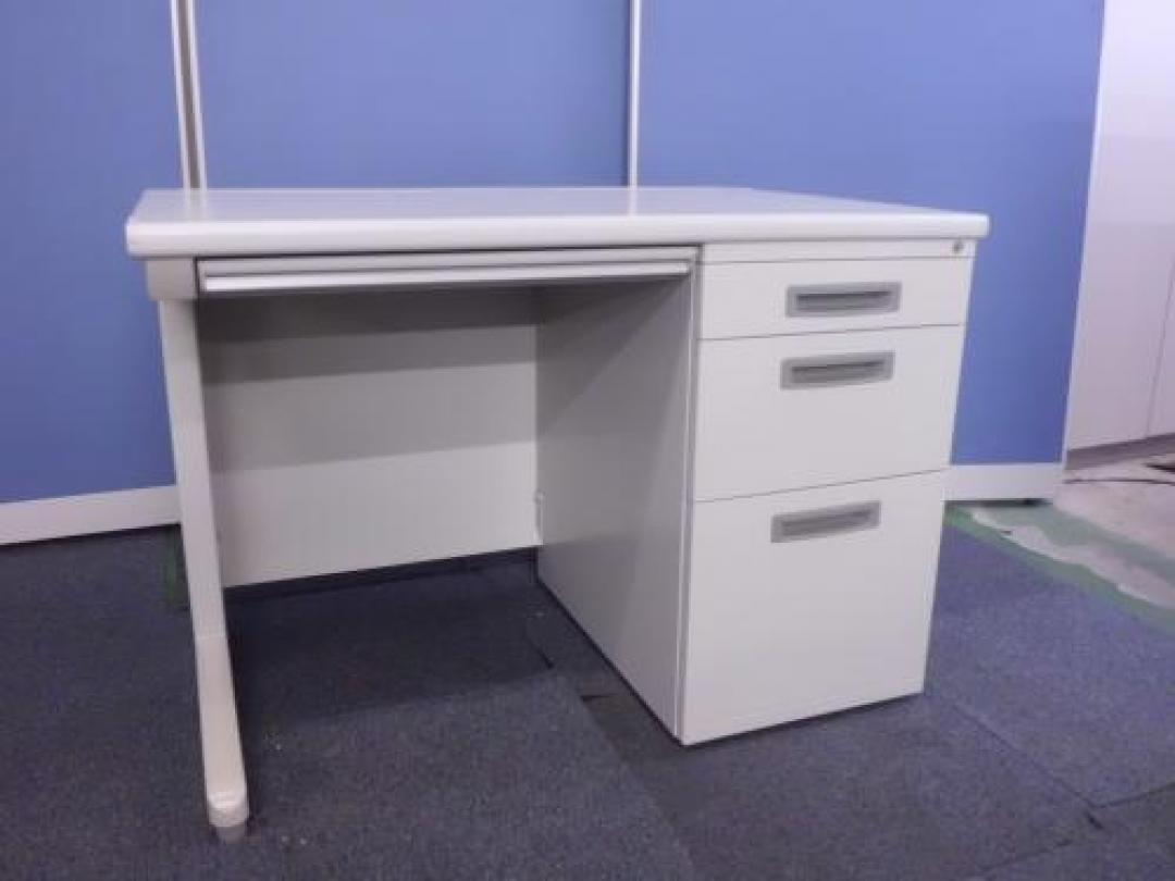 【これで中古？入荷日早々にお客様に聞かれました！】　オフィスバスターズ　川崎店が自信を持ってオススメする　W1000片袖デスク！　
                                    中古
            