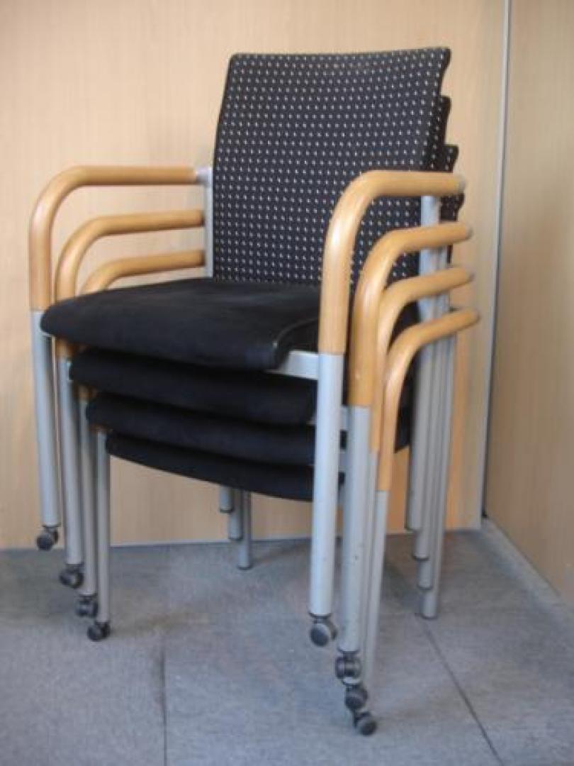 【セット商品】■４脚セット■世界のウィスナー・ハーガー　Wiesner Hager ！■スタッキングチェアー■デザイナーズ家具　がついに上野店に入荷！〜チャンスはイマ！ですよ！〜【会議チェア】
                                    中古
            