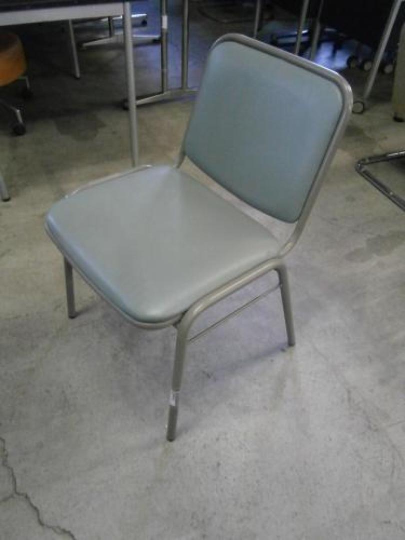 スタッキングチェア【会議チェア】
                                    中古
            