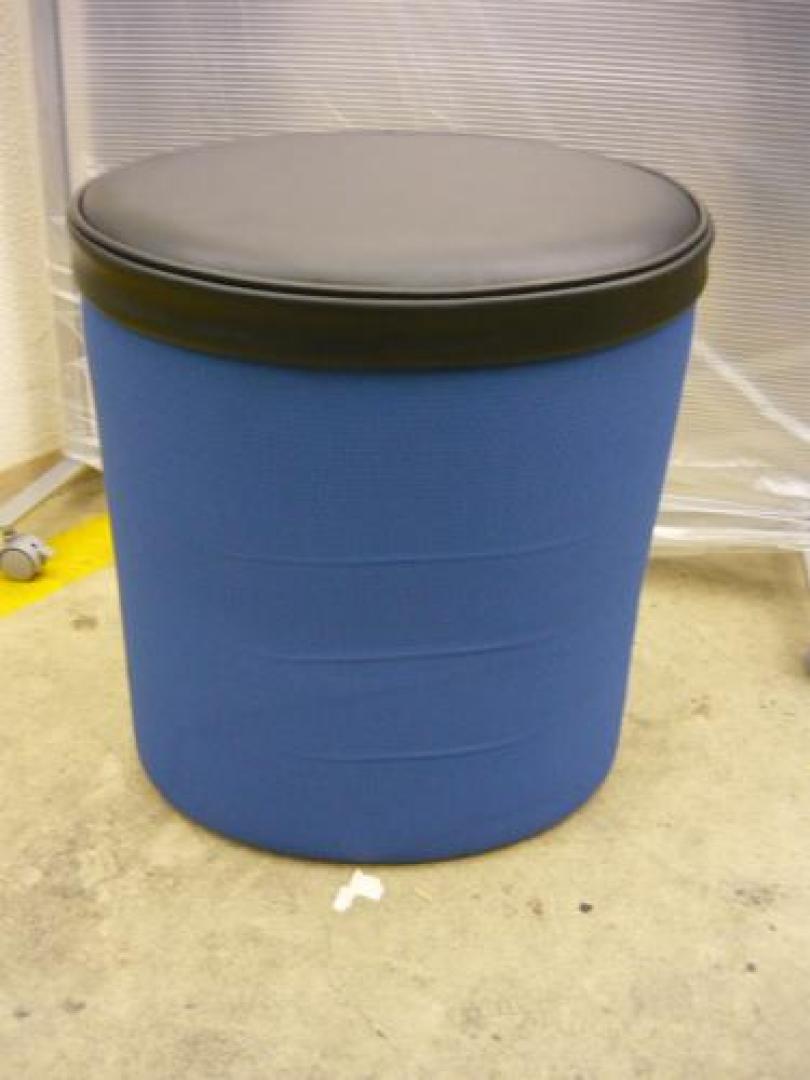 おしゃれチェアー？！　どこにあっても使えます！5000円以上お買い上げの方プレゼント！！
                                    中古
            