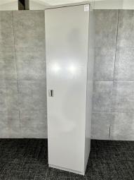 【大きめのカバンや上着、ノートパソコンまで入る収納幅！空間を有効活用！】■イトーキ　LBシリーズ　ライトグレー　1人用　更衣　ロッカー　着替え　広い　中古家具　中古オフィス　九州最大級　《オフィスバスターズ福岡博多店は、福岡を拠点として、日本全国へ中古オフィス用品・オフィス家具を提供しております》