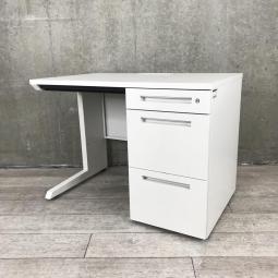 【在庫入替セール】イトーキ　CZR　片袖机　配線TypeS　W1000×D600の珍しいサイズ　ホワイト　鍵付き（シリンダー錠）　A4×2段＋ペントレー引出し　※配線カバー欠損