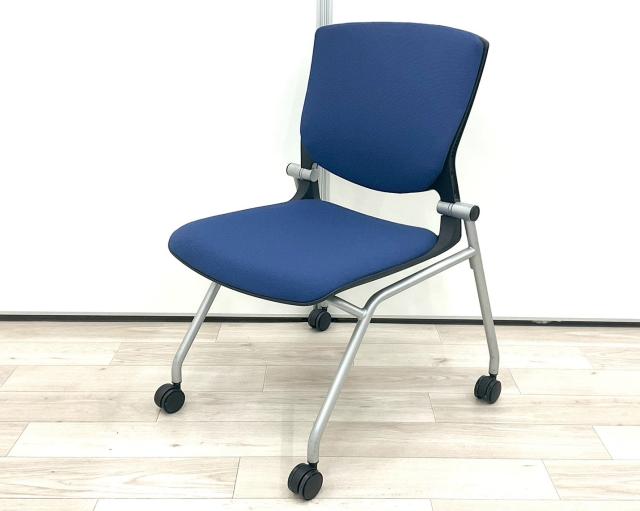 オカムラ　Okamura 8145CB-FXW8 ミーティングチェア　1脚 オカムラ 8145チェアキャスター付4本脚肘付 ベージュ 8145CB P782