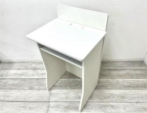 【定価約12万円】【シンプルで清潔感のあるホワイトカラーの演台！】■イトーキ/BFシリーズ　■演台　■配線口あり　■アジャスターあり