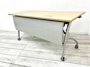 【定価16万円】【会議などにおすすめ！人気の1500サイズ！】■イトーキ/リリッシュ２　■スタックテーブル　■ナチュラル　■配線口あり