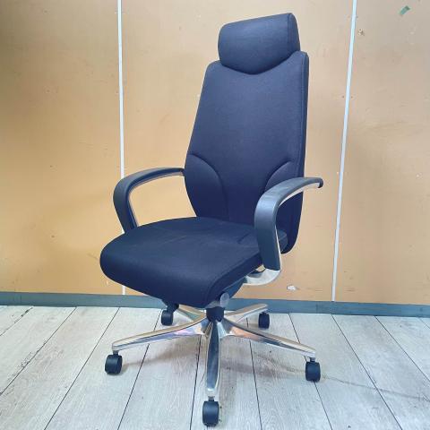 【定価40万円越え】プラス　ジロフレックス64シリーズ　固定肘付きチェア　エクストラハイバック　布張り　L肘付　ブラック　上席用・役員用