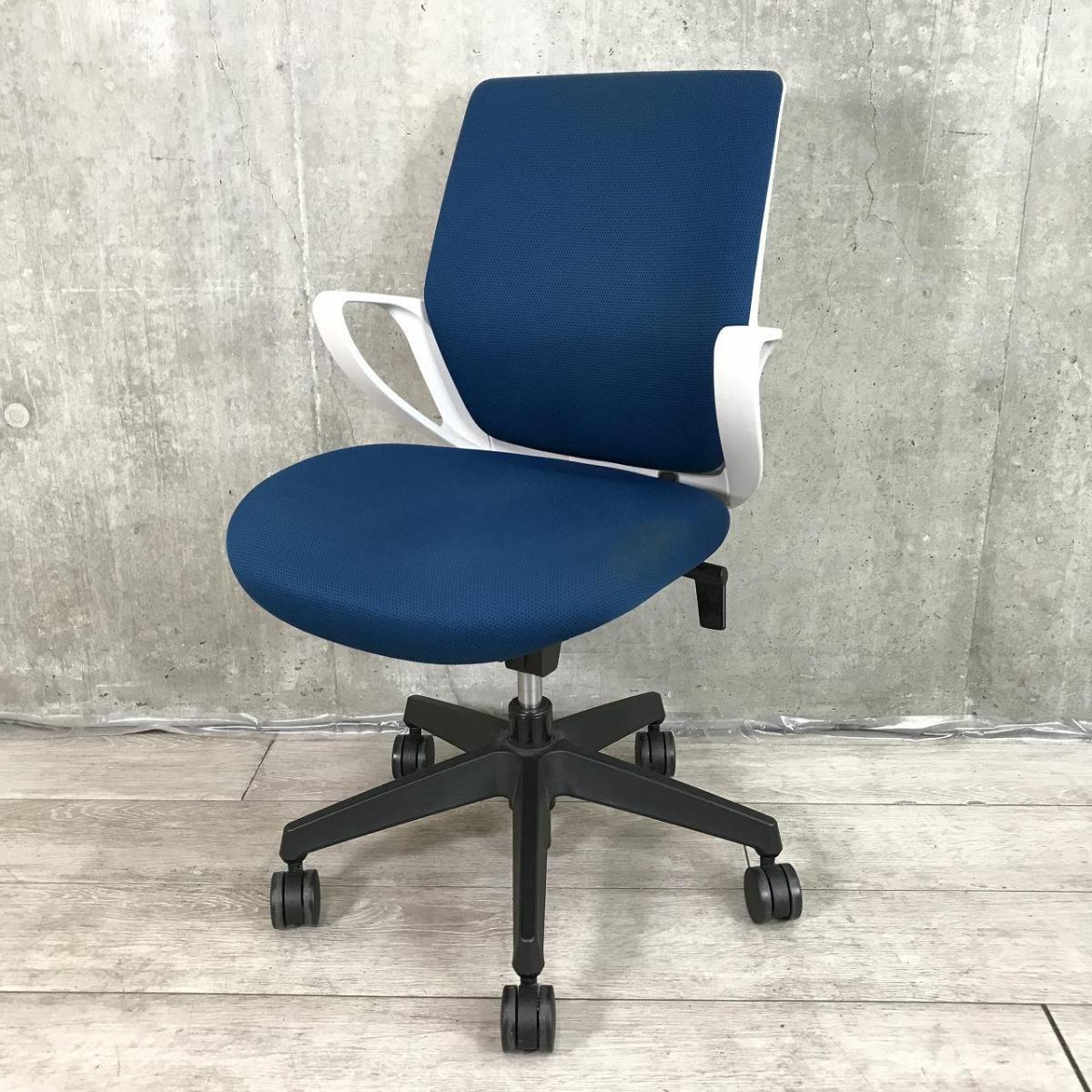 【デスクにスッキリ収納できるコンパクト設計！スマートデザインで使い勝手抜群！】■コクヨ（KOKUYO）製　ピコラ（picora）チェア　肘付き　ローバック　■サークル肘　■プルシアンブルー×ホワイトシェル×脚ブラック※背面日焼け有【2509】弊社使用欄【A01038442】
                        ピコラ チェア
                                    中古
            