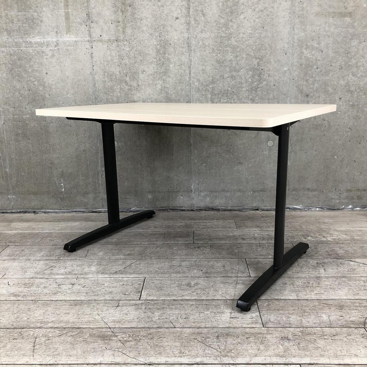 【在庫セール品・1台限定】【T10】■オカムラ（okamura）製　8177シリーズ　ミーティングテーブル　W1200㎜　■木目ナチュラル/T字脚：ブラック【オフィスを明るくおしゃれに魅せる木目ナチュラルカラー！カドに丸みのある売れ筋デザイン！4人用の会議・打合せ用のテーブルとして最適！】
                        8177シリーズ
                                    中古
            