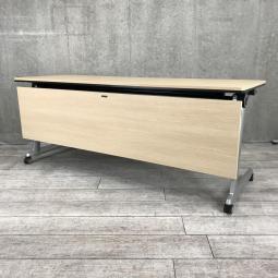 【南】オカムラのサイドスタックテーブル【エレガスタシリーズ】が入荷しました！ 中古　格安　会議用　ミーティングチェア　福岡　博多　天神　佐賀　長崎　大分　熊本　宮崎　鹿児島　沖縄＊福岡市で中古オフィス家具をお探しなら、オフィスバスターズ福岡南店へ！
福岡市南区を拠点に、デスク・チェア・書庫・複合機など中古オフィス家具を一式ご提供。福岡市内のオフィス移転や起業、レイアウト変更もワンストップでサポートします。＊