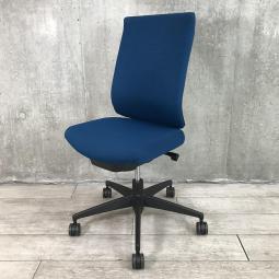 【関東倉庫在庫品】【身体の動きに合わせてフィットするチェア!】■コクヨ製 ウィザード 肘無ハイバックチェア ■ブルー【弊社使用欄:A01003392】【ECBMC】