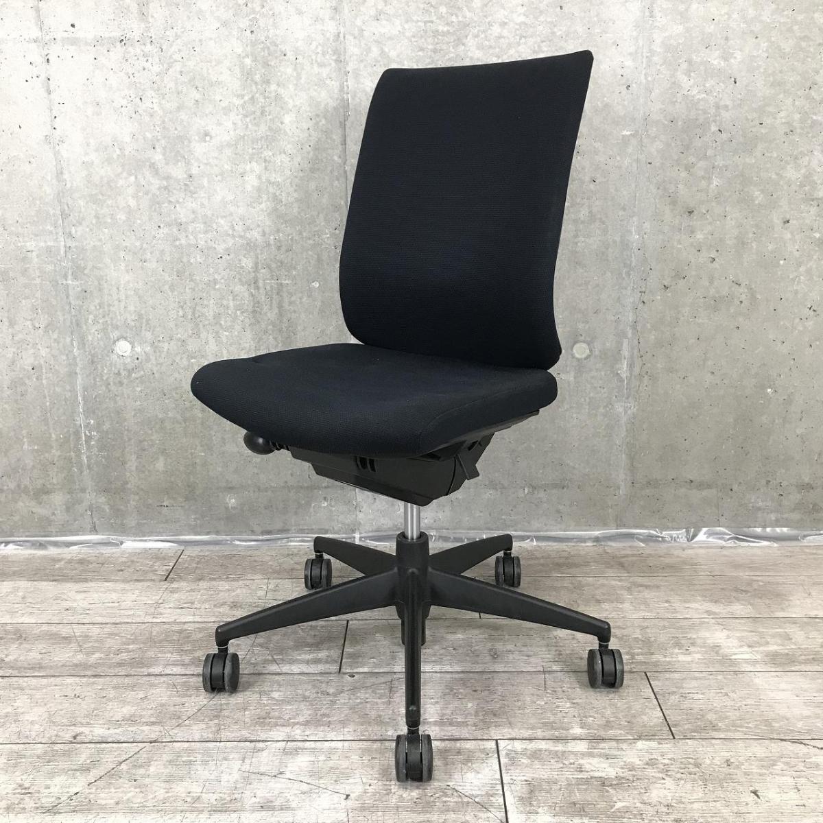 【関東倉庫在庫品】【身体の動きに合わせてフィットするチェア！】■コクヨ製　ウィザード　肘無ハイバックチェア　■ブラック【弊社使用欄：A00998185】【ECBMC】
                        ウィザードチェア
                                    中古
            