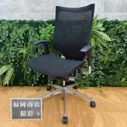 【残り1脚】オカムラ製のオフィスチェア(事務椅子)【バロンチェア /メッシュ/可動肘】が入荷しました！　＊良品を格安で！「オフィスバスターズ福岡南店」は、福岡を拠点として、全国へ中古オフィス用品・オフィス家具を提供しております。