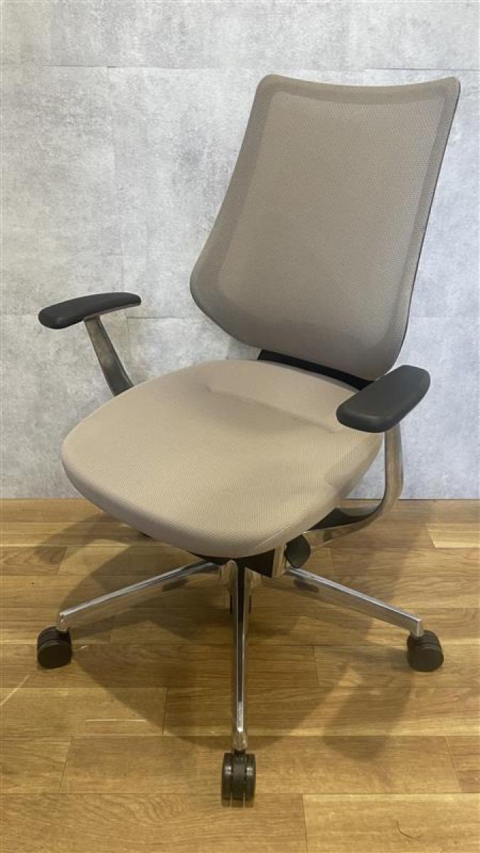 【西】【コクヨ】【イングチェア】【ベージュ】　【チェア】【椅子】【イス】【事務椅子】【デスク】【机】【書庫】【書棚】【棚】【ラック】【収納】【格安】【安い】【メーカー】【レイアウト変更】【模様替え】
                        イング ラテラル 樹脂
                                    中古
            