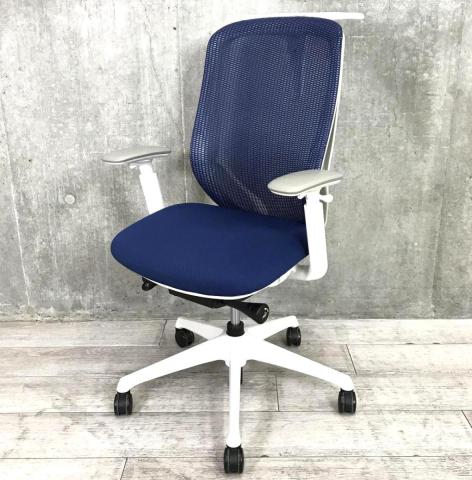 【中古】シルフィーメッシュ C686XW-FMP3 オカムラ（okamura） 肘付ハイバックチェア