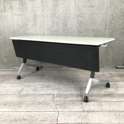 【キャスター付きで便利に使えます！】■コクヨ製　サイドスタックテーブル　W1800×D600×H700mm　ナチュラルグレー　幕板パネル付【折りたたみテーブル】