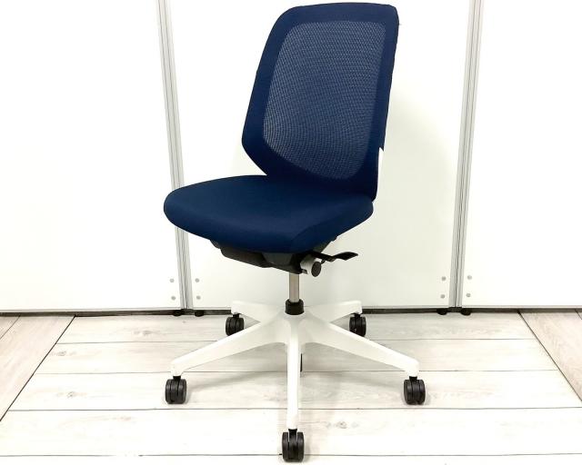 【中古】ノート KJ-180JB-W9B2 イトーキ（ITOKI） 肘無ハイバックチェア