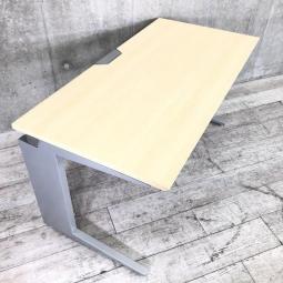 【ゆとりのあるワークスペースで作業効率アップ！】■オカムラ　プロユニットシリーズ　平デスク　W1400×D700×H720mm　■トレンドのナチュラル木目カラー！【Okamura　Pro Unit】