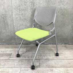 【フレキシブルに使えるキャスター付！】■オカムラ(Okamura)　ルナ(Runa)シリーズ　ネスティングチェア　ライムグリーン　シルバーフレーム　グレーシェル　プレーンニット　ルナチェア　■ポップなデザインでコミュニケーションも活性化！【ABW】