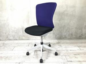 【在庫セール品・2脚限定】【T10】■イナバ（inaba）製　バルチェチェア（Valche）シリーズ　肘無ハイバックチェア　■背面パープル×座面ブラック　【ローコストチェアの定番！　使いやすいスタンダードなデザイン！　セルフアジャストメント機構採用であらゆるワークシーンにフィット！】