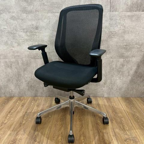 【中古】シルフィーメッシュ  オカムラ（okamura） 肘付ハイバックチェア