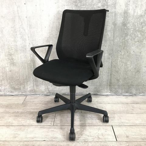 【中古】フルーエントチェア CB42ZR FKA1 オカムラ（okamura） 肘付ローバックチェア