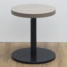 オカムラ　アルトピアッツァ　プライズウッドミディアム　W450×D450xH500　カフェテーブル　ミーティングテーブル！！