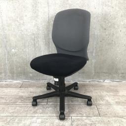 【関東倉庫在庫品】【お手頃で使い勝手の良い人気ローコストチェアが入荷！】■オカムラ製　ヴィラージュ　肘無しローバックチェア　■グレー　■オススメ/人気/定番商品　【弊社使用欄：A01009790】【ECBMC】