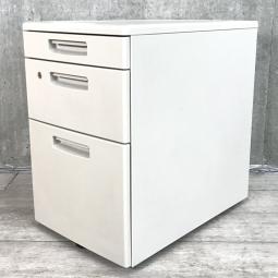 【スタンダードなデザインで使いやすい！】■コクヨ製　3段ワゴン　BSシリーズ　■高品質で人気のKOKUYO製品！【デスクサイドキャビネット】