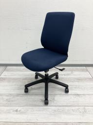 【全ての機能をコンパクトに！クッション性が高く座り心地が良いコンパクトチェア！】■イトーキ（ITOKI）製　トルテRチェア ローバック　〈岐阜・愛知・三重・静岡・福井〉