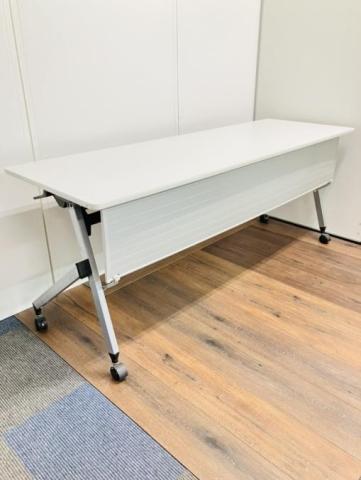 【中古】HXシリーズ  イトーキ（ITOKI） スタックテーブル(長机/折りたたみ/会議用)