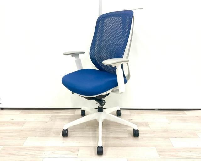 【中古】シルフィーメッシュ C686XW-FMP3 オカムラ（okamura） 肘付ハイバックチェア