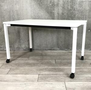 【フレキシブルに利用できるキャスター付】■コクヨ ジュートシリーズ ミーティングテーブル W1200×D750×H720mm ホワイト ■スタンダードなデザインで様々な空間にフィット!【KOKUYO JUTO】【ABW】