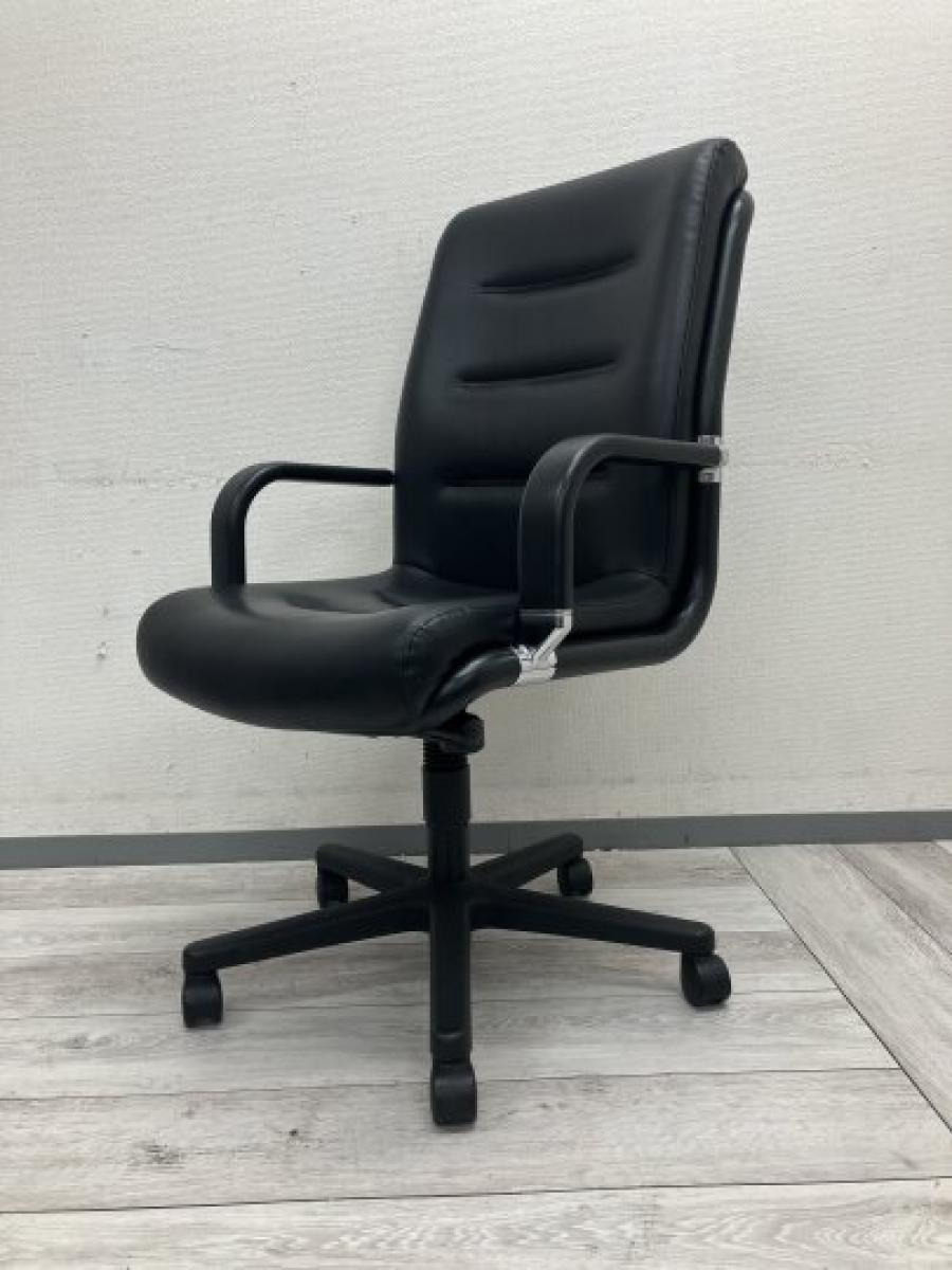 コクヨ エグゼクティブチェア オフィスチェア マネージメントチェアー130 CR-G131LDN3 中古 CR-G351L コクヨ⁄KOKUYO 肘付ハイバックチェア 112565 - 中古