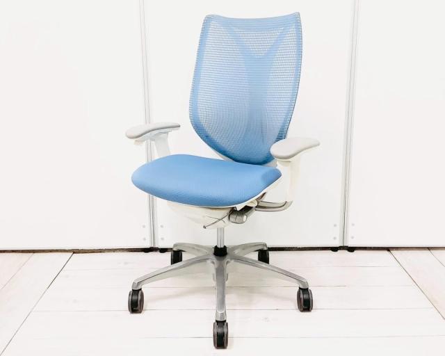座り心地抜群！高品質な人気シリーズがロット入荷！調整が手元で行うことができるストレスフリーな高級チェア！
■オカムラ/サブリナ スマートオペレーション（Sabrina Smart Operation）/アクアブルー　可動肘【ご自宅でのリモートワークにもおすすめ！】