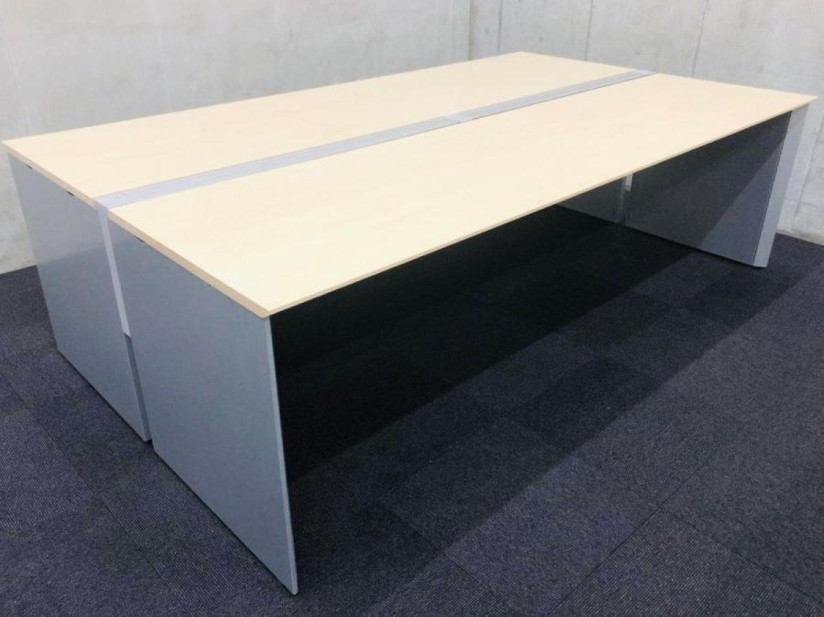 【倉庫在庫品】【W2400】/フリーアドレスデスク/コクヨ/ワークヴィスタ/天板ナチュラル/4～6名使用想定　シルバー脚　オフィスバスターズ　東大阪店
                        ワークヴィスタ
                                    中古
            