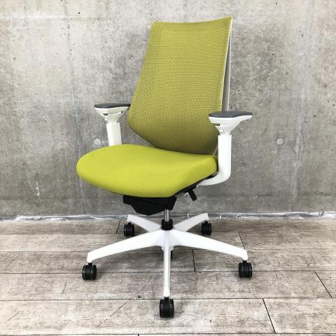 【二重フレーム構造がもたらすしなやかで美しい背もたれ機能！簡易操作で自分に合った姿勢をサポート！】■コクヨ（KOKUYO）製　デュオラ（Duora）　肘付き　ハイバック　背面メッシュ　■可動肘　■グリーン×ホワイトシェル【弊社使用欄：A01040114 K】