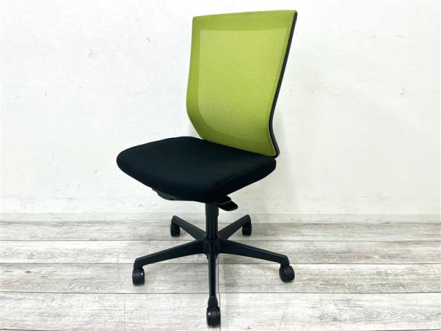 【中古】エスクードメッシュ C437ZR 6244 オカムラ（okamura） 肘無ハイバックチェア