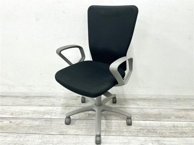 【中古】カロッツァチェア CK45GR オカムラ（okamura） 肘付ハイバックチェア