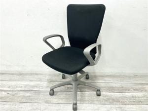 【在庫入替セール品】【定価約8万円】【人間工学に基づいた快適シーティング!ワーキングチェアの定番モデル!】■オカムラ製(okamura)カロッツァ(Carrozza)チェア 肘付き ハイバック ■サークル肘 ■ブラック × グレーシェル