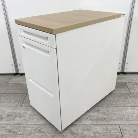 【中古】アドバンス  オカムラ（okamura） 脇机3段