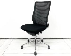 【在庫入替セール品】【どんな空間にも調和するデザインと最上級の操作性！人気のブラックカラーメッシュチェア！】■オカムラ（okamura）　コーラル（Choral）　肘無し　ハイバックチェア　メッシュ背面　　■ブラック 【弊社使用欄：A01030235】