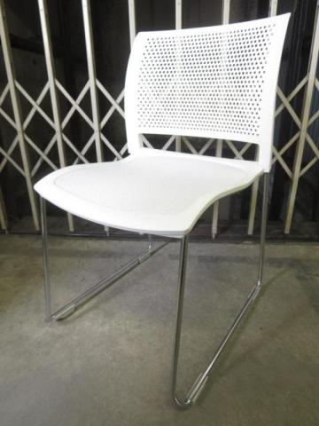 【中古】その他シリーズ K11-M34-PWEW コクヨ（KOKUYO） スタッキングチェア