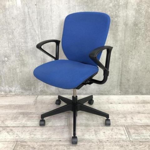 【中古】プラオチェア KE-246GH-T1N7 イトーキ（ITOKI） 肘付ローバックチェア